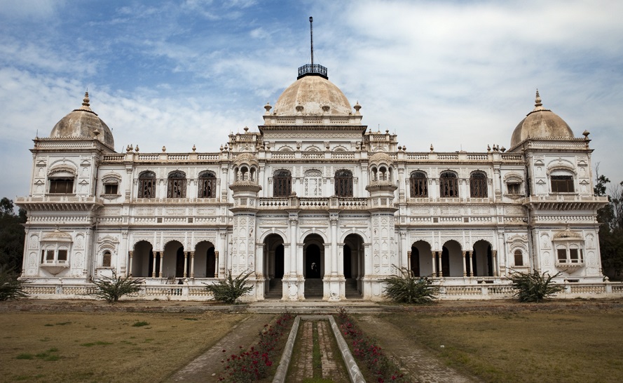 Sadiq Garh Palace